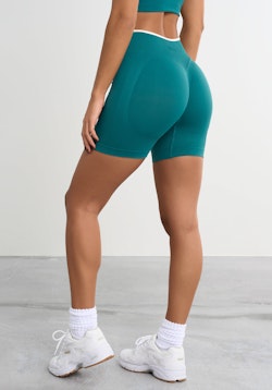 Forme Blanc Shorts Green