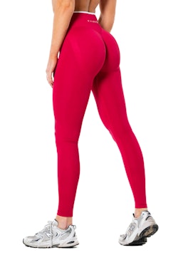 Hybrid Seamless Scrunch Tights Berry