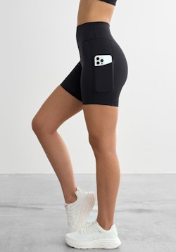 Signature Pocket Shorts Black