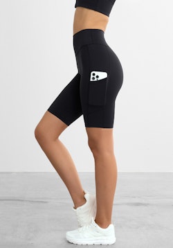 Signature Long Pocket Shorts Black