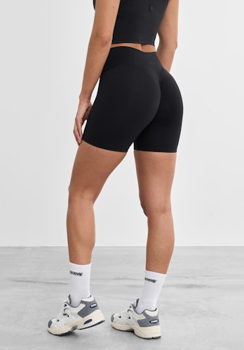 Signature Scrunch Shorts