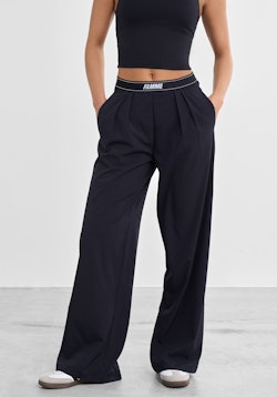 Suit Up Pants Black