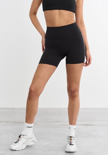 Softy Contrastline Shorts